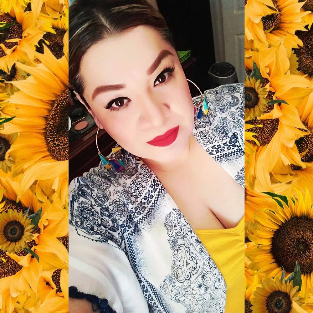 Meet your Posher, Yaya